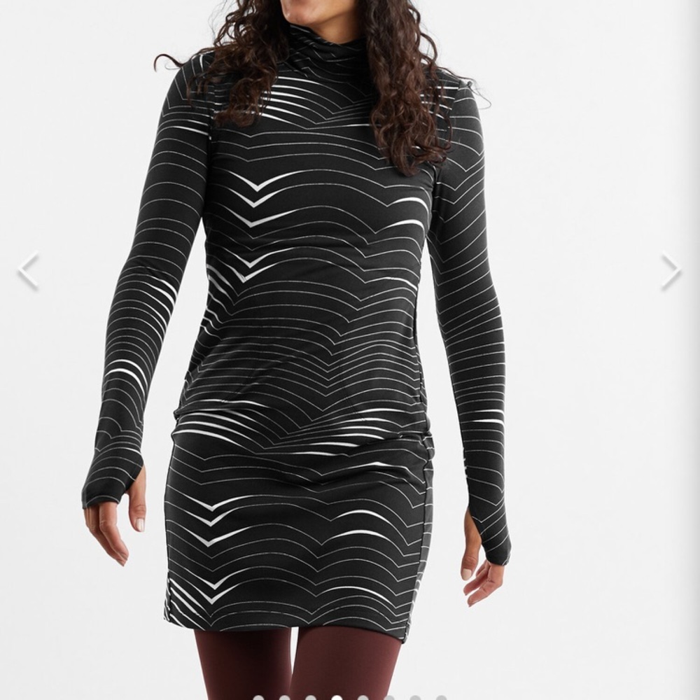 Title Nine Turtleneck Getaway Dress In Black And White Double Dutch